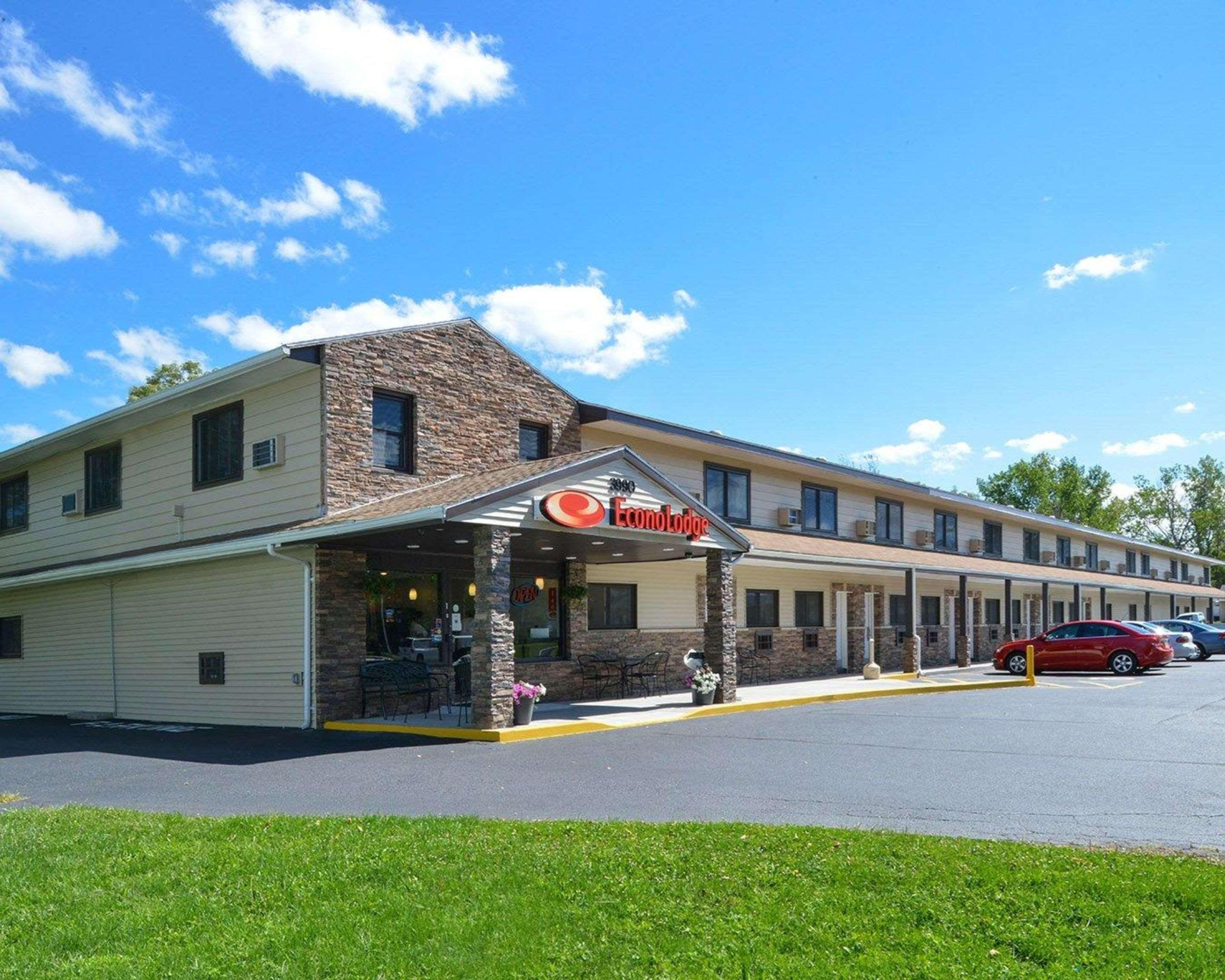 Econo Lodge Rochester I-90 & I-390 Dış mekan fotoğraf
