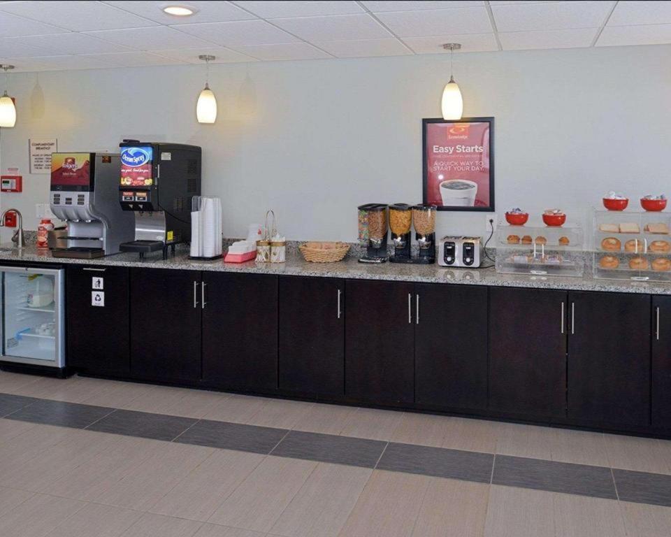 Econo Lodge Rochester I-90 & I-390 Dış mekan fotoğraf